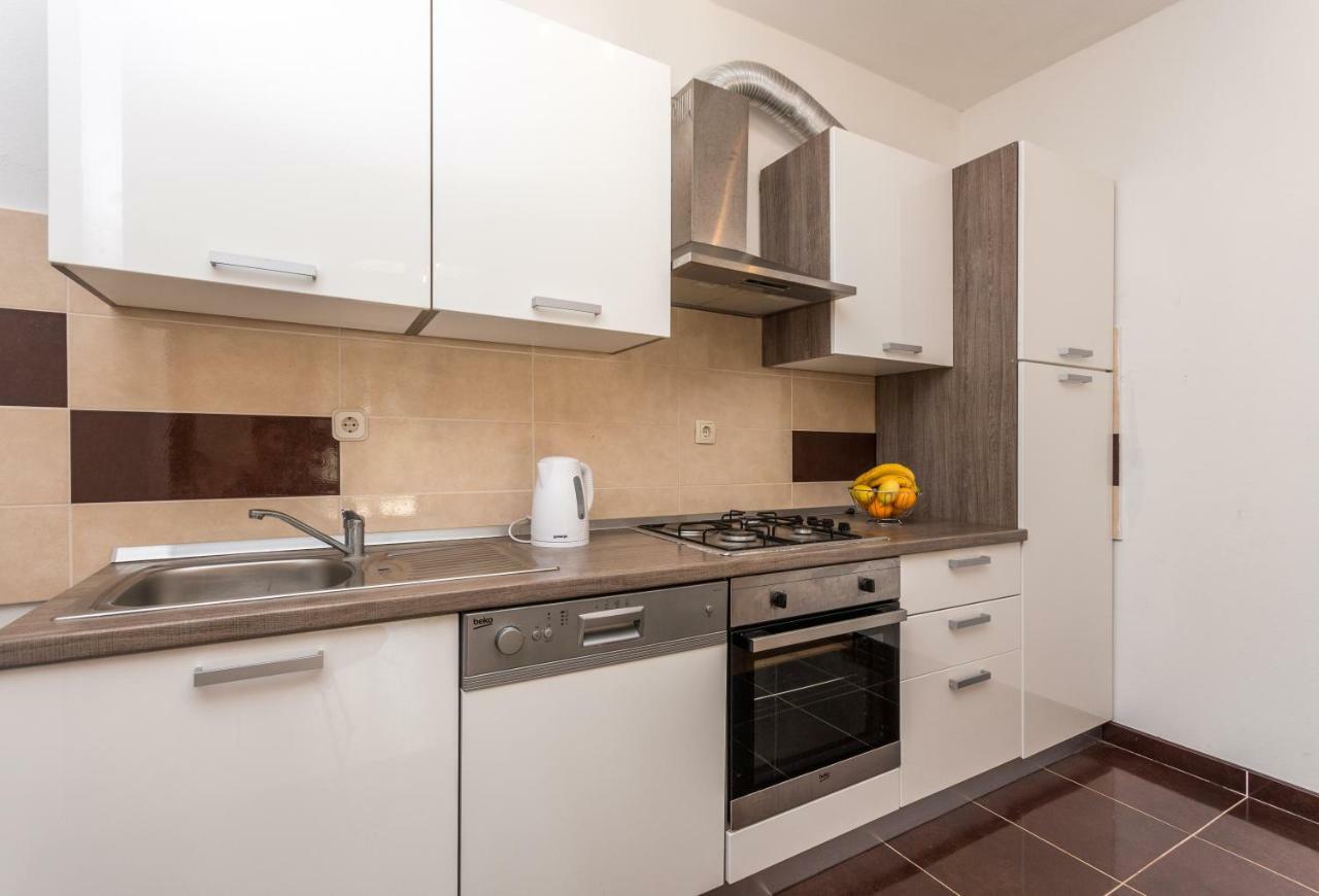 Agape Apartments บีโอกราดนาโมรู ภายนอก รูปภาพ